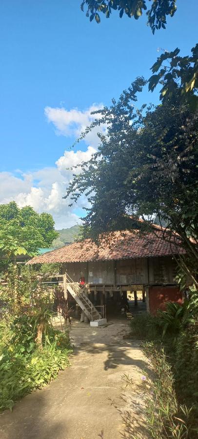 Du Gia Van Chung Homestay Làng Cac Exterior foto