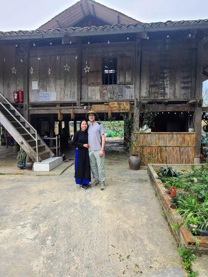 Du Gia Van Chung Homestay Làng Cac Exterior foto